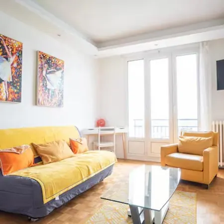 La Passerelle Apartment *